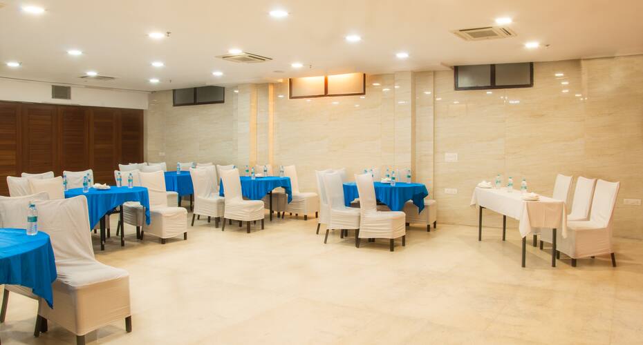 Sam Hotels, New Delhi 4